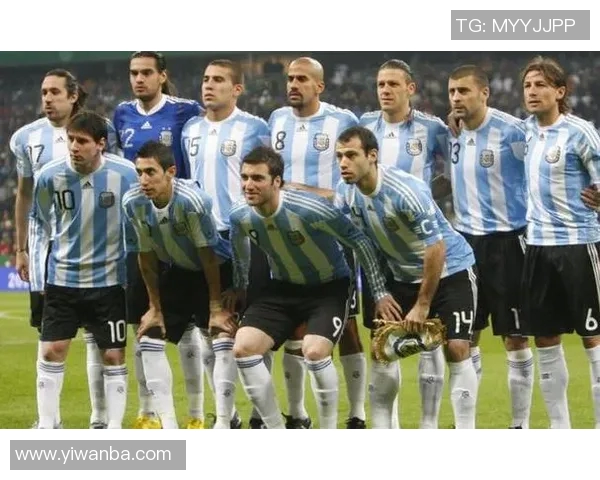 足球明星神甫琴科的传奇人生与辉煌成就回顾