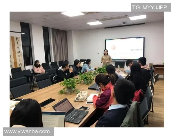 刘秀英独家分享足球心得与技巧助你提升球技的秘诀与经验 刘秀英独家分享足球心得与技巧助你提升球技的秘诀与经验