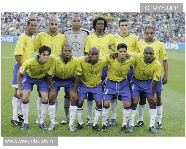 小卡足球明星盘点他们的精彩瞬间与成就一览 小卡足球明星盘点他们的精彩瞬间与成就一览